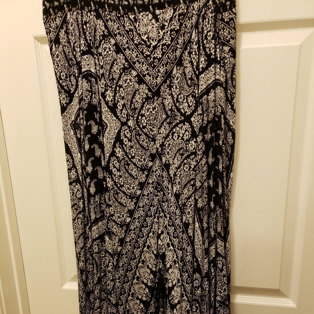 Bila Black & White long Asymmetrical Style Skirt
